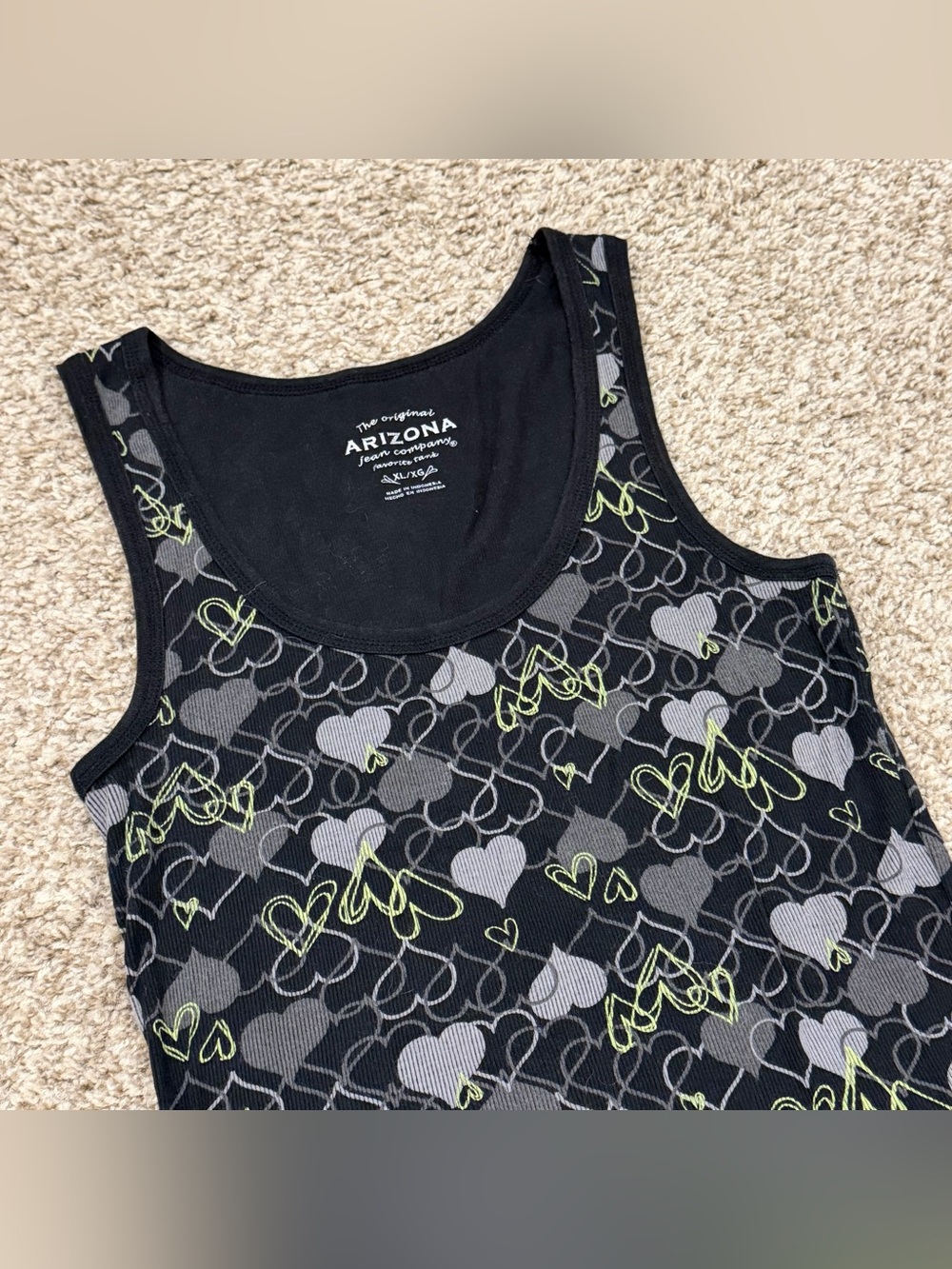 Y2K mcbling emo scene punk rockstar green and black heart tank top - Picture 2 of 5